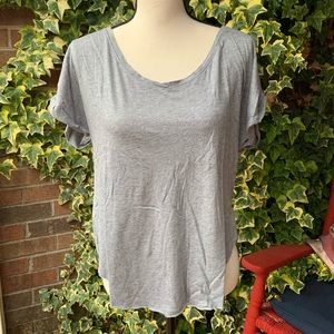 🧡50% off bundles! Grey Hollister T-shirt